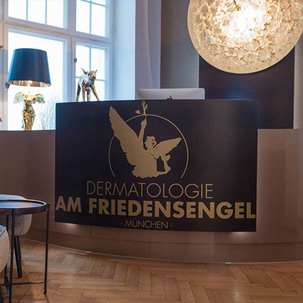 Empfangstresen der Dermatologie am Friedensengel
